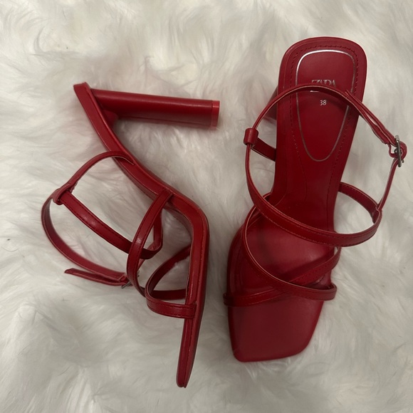 Zara strappy heels. So comfortable, minimal wear, perfect condition - Picture 4 of 4